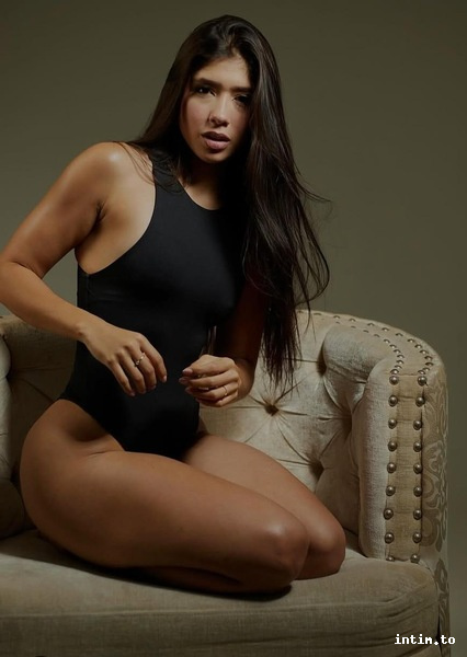 Cover Angela