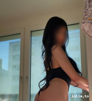 Aylin aus Berlin