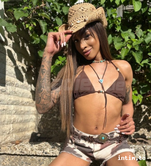 TS Gina aus Berlin