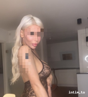 Jelena aus Stuttgart