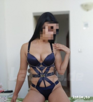 Kira aus Halle