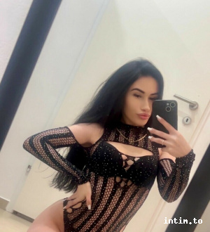 Lara aus Feldkirch