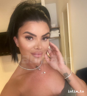Jasmine aus Frankfurt am Main