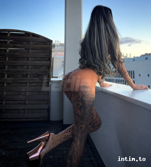 Yasmine aus München