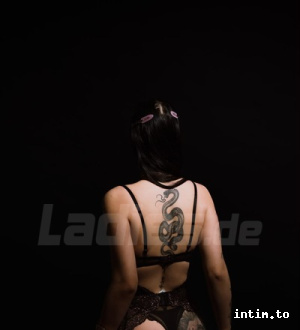 Emily aus Basel