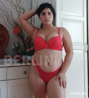 Deriya aus Berlin